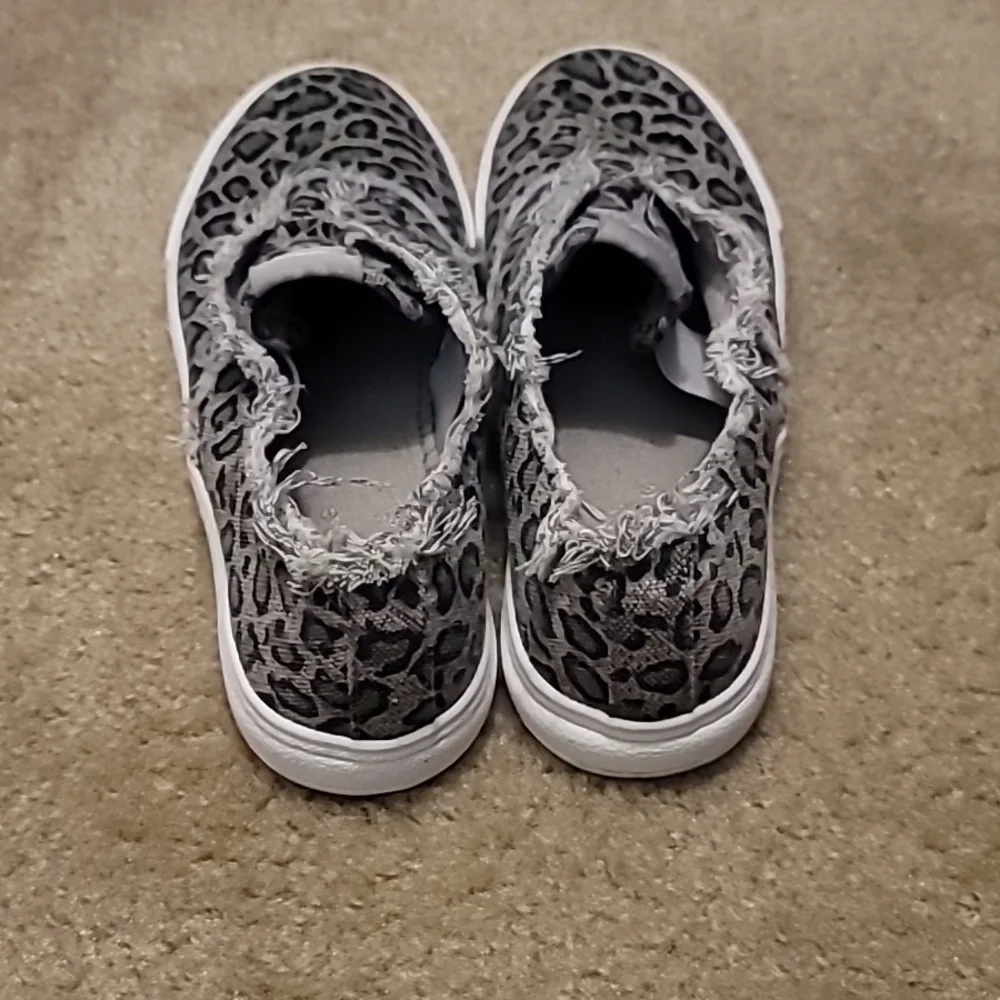 Rocket Dog Slip-on Canvas Casual Shoes - Picture 4 of 8